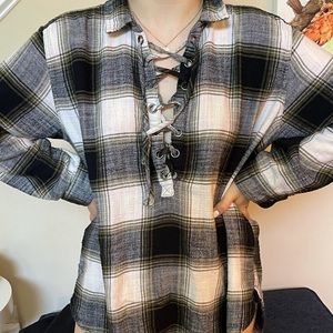 American Eagle pirate lace up Shirt long sleeve